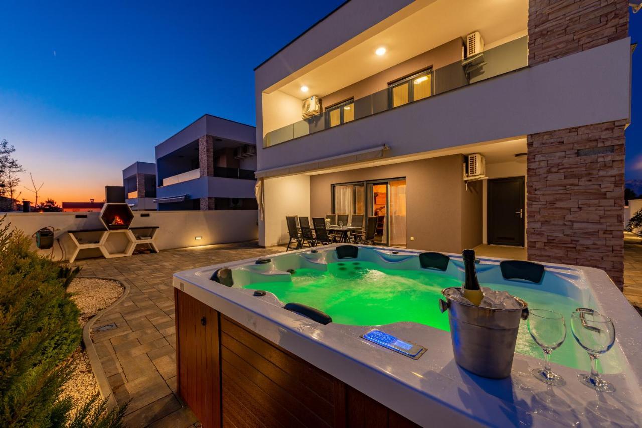 Villa Elite Vir Exteriér fotografie